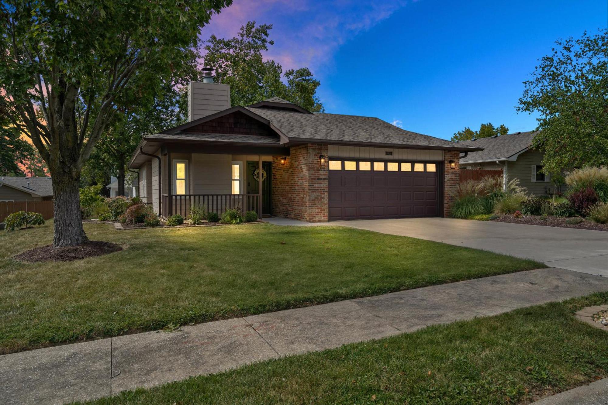 1 5 Miles To Mizzou ~ Spacious & Updated Home~ โคลัมเบีย ภายนอก รูปภาพ