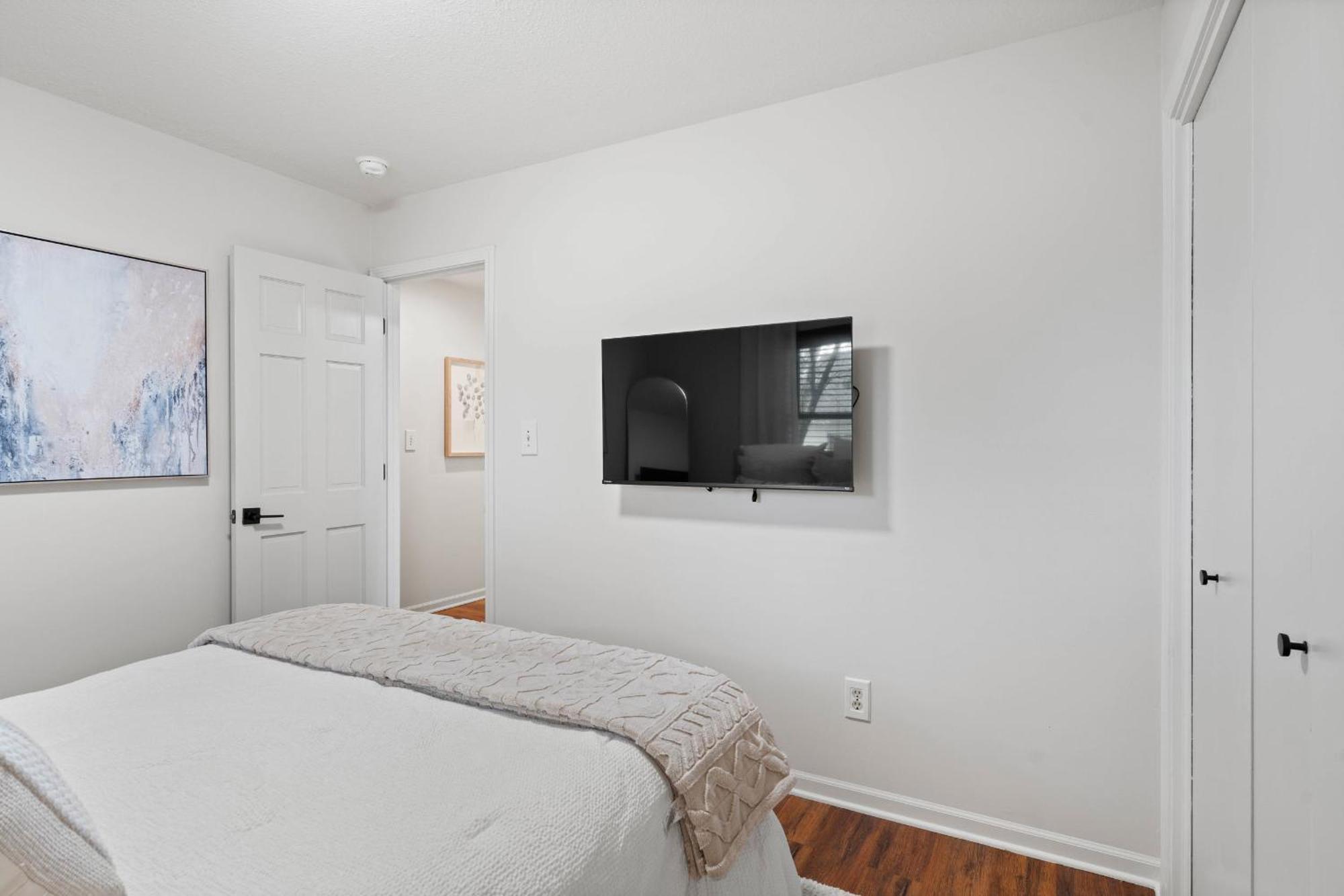 1 5 Miles To Mizzou ~ Spacious & Updated Home~ โคลัมเบีย ภายนอก รูปภาพ